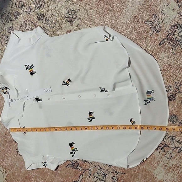 Jane & Delancey White Button Down Cap Sleeve Dog Pride Rayon Blouse Size M - Picture 10 of 11